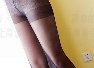 3Agirl – 美惠的屏幕前，简单的粉床娇兰，配上高清效果，那种简单竟有种说不出的迷人。