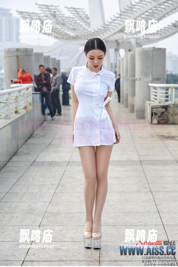 爱丝精选：树下的你能否承受我的天衣无缝带来的颤栗？