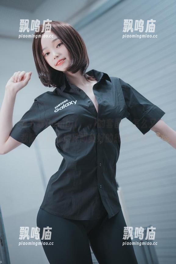 一键下载Bambi(밤비)的套图，怎么又让我陷入这些琐碎而美好的想象中呢？