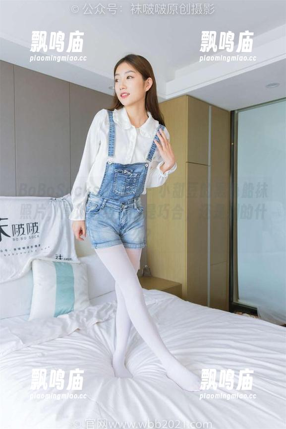 BoBoSocks袜啵啵-小甜豆 BoBoSocks袜啵啵 - 小甜豆的黑色船袜照片,闯入这组合的是巧合,还是别的什么?