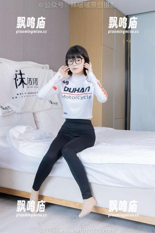 BoBoSocks袜啵啵-小甜豆 BoBoSocks袜啵啵 - 这位“小甜豆”果然是影像后面的一股清流,真想继续观看更没底线的丝袜剧情。