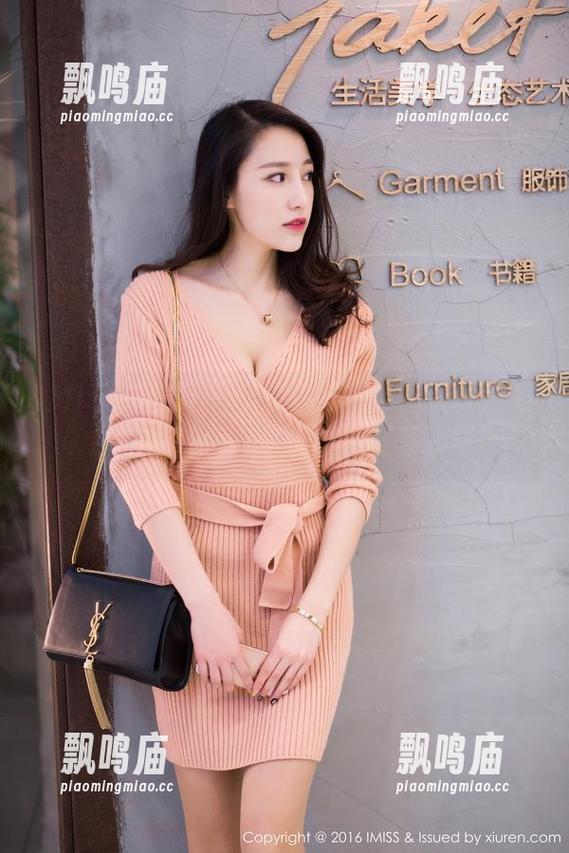 IMiss爱蜜社-萌琪琪Irene IMiss爱蜜社 - 萌琪琪Irene的白丝魅力,图包里的每一张美图都在私聊呢!
