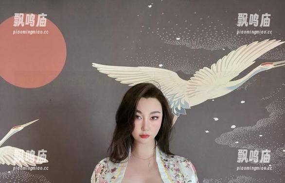 MIYA 微密圈 - 偶尔会想,MIYA的JK写真作为壁纸是对美好的惩罚吗?太吸引人了。
