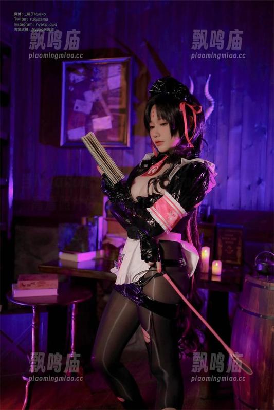 当Nyako喵子化身ChristmasBunny，高清照片好比我早上的一杯咖啡，提振精神！