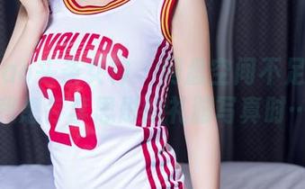 TouTiao头条女神 – 网盘空间不足：每当我想存李思彤的礼服写真时…