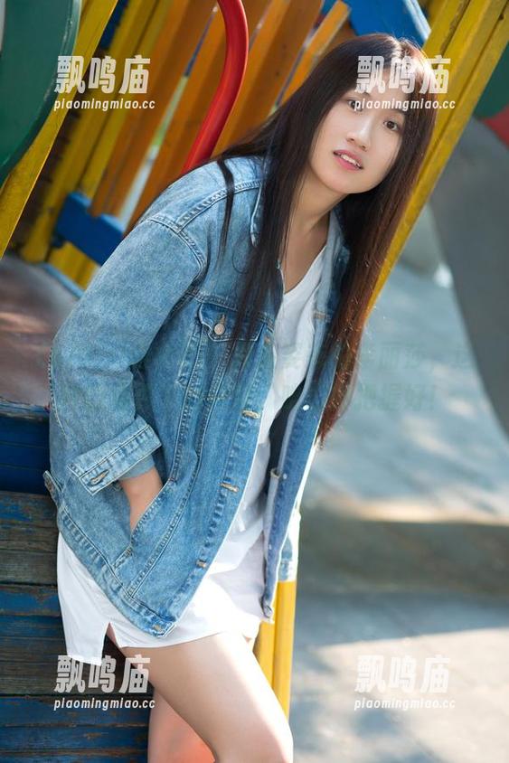 TuiGirl推女郎 - 双人姿态的李丽莎，这种能免费下的内容，咱们得把握好！