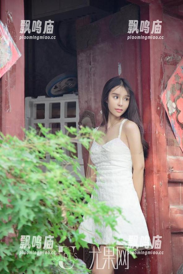 UGirls尤果网-孟狐狸 UGirls尤果网 - 免费法宝:孟狐狸的美腿写真,值得一看,嘿嘿~