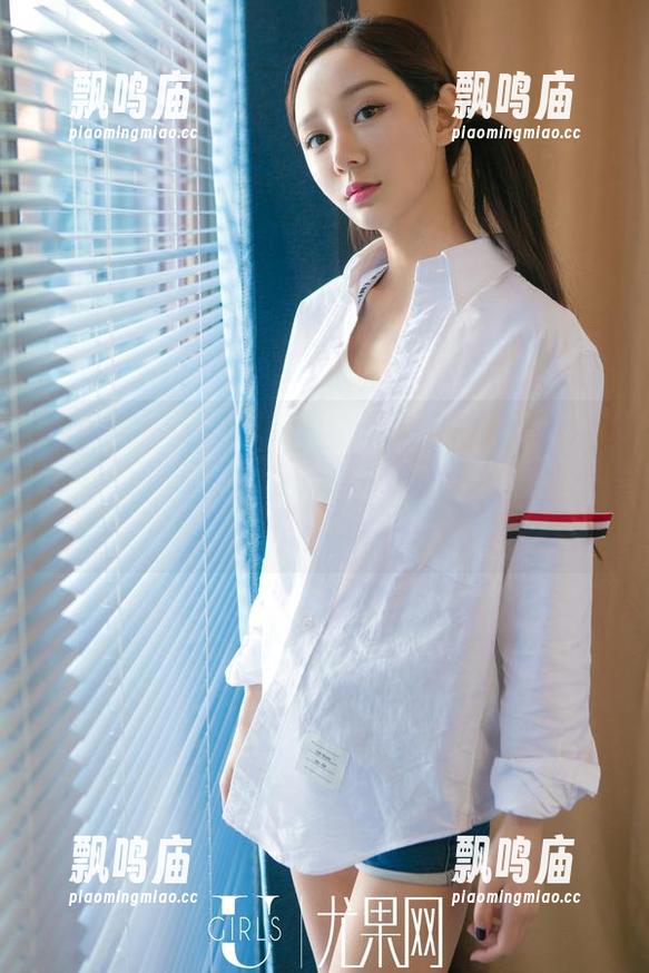 UGirls尤果网 - 图包里的王瑞儿：长腿大戏，光影里的姿态变化，眼前突然多了点期待