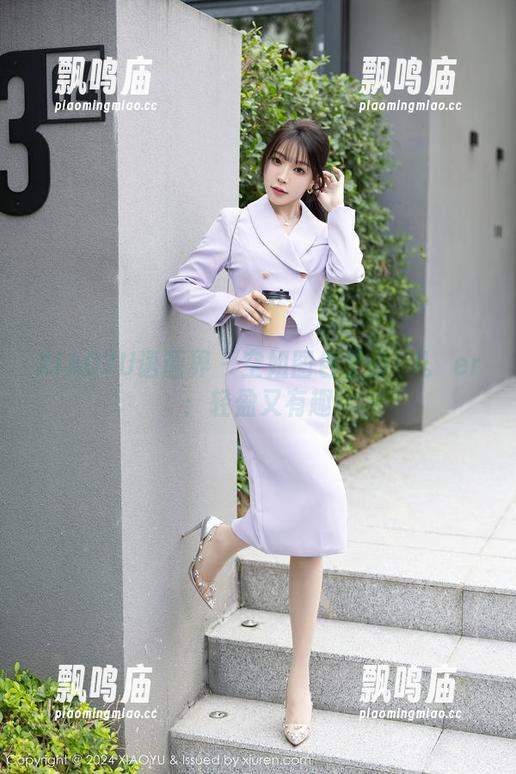 XIAOYU语画界 - 空姐图包里的玥儿玥er：轻盈又有趣