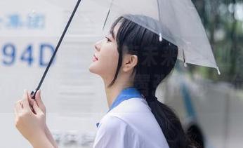 Xiuren秀人网 – 千夜未来：职业装的图集，不做办公室里最嚣张的那一位吗？