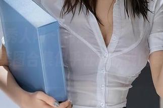 Xiuren秀人网 – 偶然发觉，周jojobaby的裸足美图合集似乎在挑战我的审美底线。