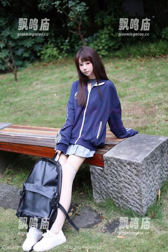Xiuren秀人网 - 小蛮妖_honey的瑜伽合集：从垫子到天台，连云彩都想来搭个伙！