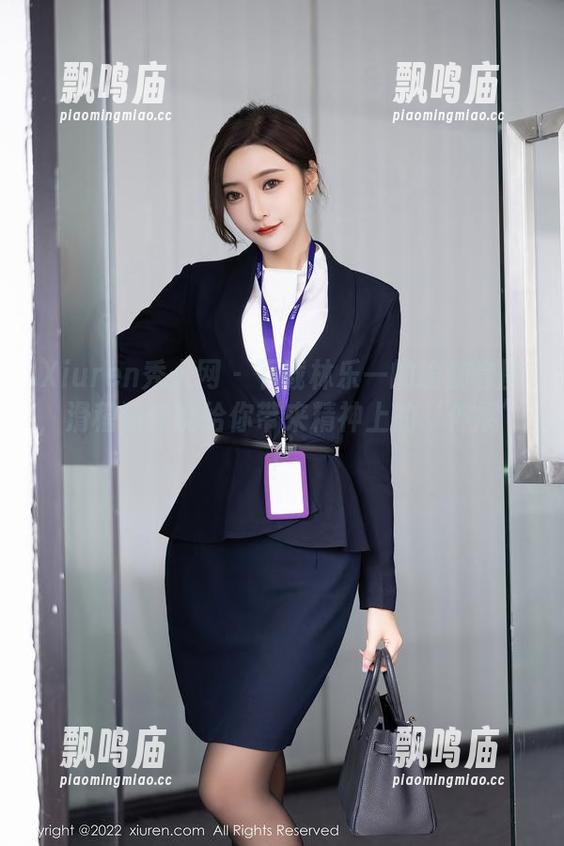 Xiuren秀人网 - 下载林乐一的瑜伽套图，滑稽动作能给你带来精神上的‘伸展’！