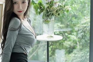 Xiuren秀人网 – 作品“甜心”：王俪丁呀又上线，她真的能把糖果都自带立体感？
