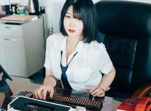 Zia(지아)最新的白丝图包，对，可以免费下载，点进去给我个面子吧！