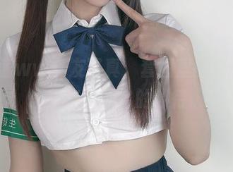 miko酱ww女友写真，套图里的每一刻都让我产生莫名的期待。