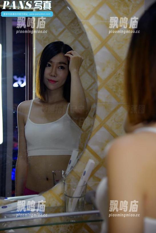 pans-宁宁 pans - 校服搭配宁宁,私拍里的每张图片都藏着夏日的懒散。