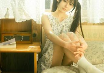 rua阮阮的裸足私拍：美图里藏了多少小玩意儿？