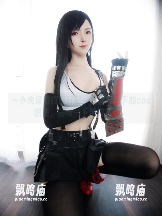 一小央泽 一小央泽的校园日记:白墙绿树下的cos图集,品味一下学霸气质。