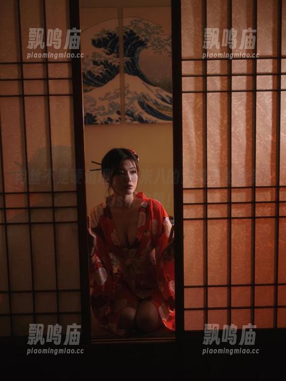 一米八的大梨子 肉丝不是硬道理,一米八的大梨子的最新cos带你飘!