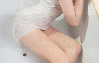 丽柜 – 尔尔的私房照片，秘书装扮太养眼了吧？