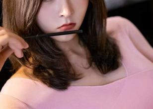 丽柜 – 璐璐的私房：夏季里那一抹清新美图，好像空气都变得甜了。