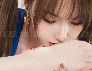 丽柜 – 当美美遇到泳衣，最新合集就是你脑海里的那片沙滩！