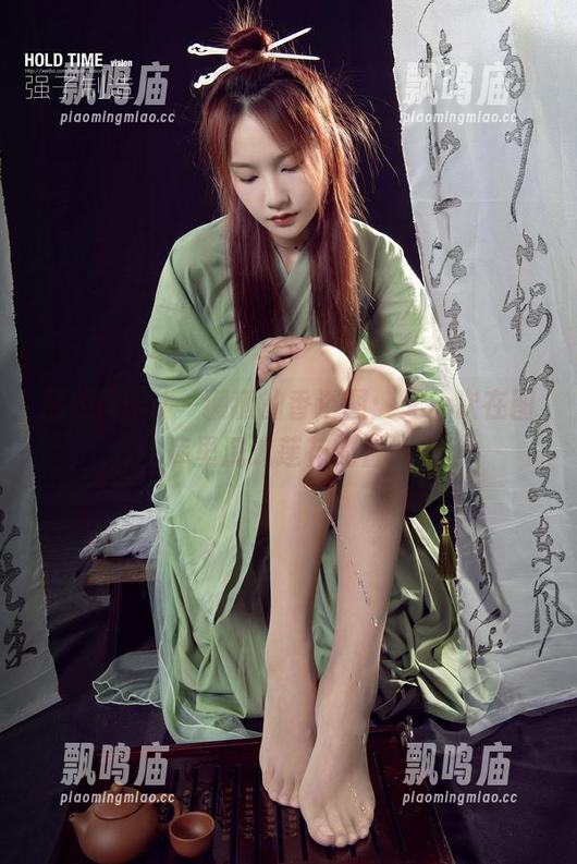 丽柜ligui - 獭獭的香浴图：又一次在图库里沉迷莲花的香气