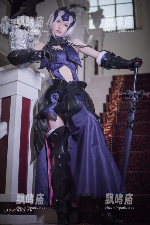 你的负卿 “你的负卿”教你如何穿上恶魔姐姐的cos,简直是大变身指南!