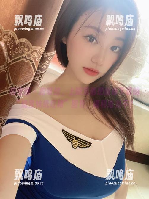 微密圈 - 挖呀挖，上班党都想偷偷下载的“奶宝妹纸红裙”图包，福利给力不？
