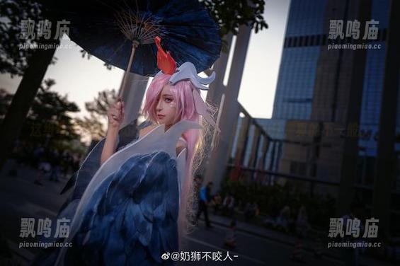 奶狮不咬人 这组写真充满着奶狮不咬人的影子,雨师加分,真的不一般。