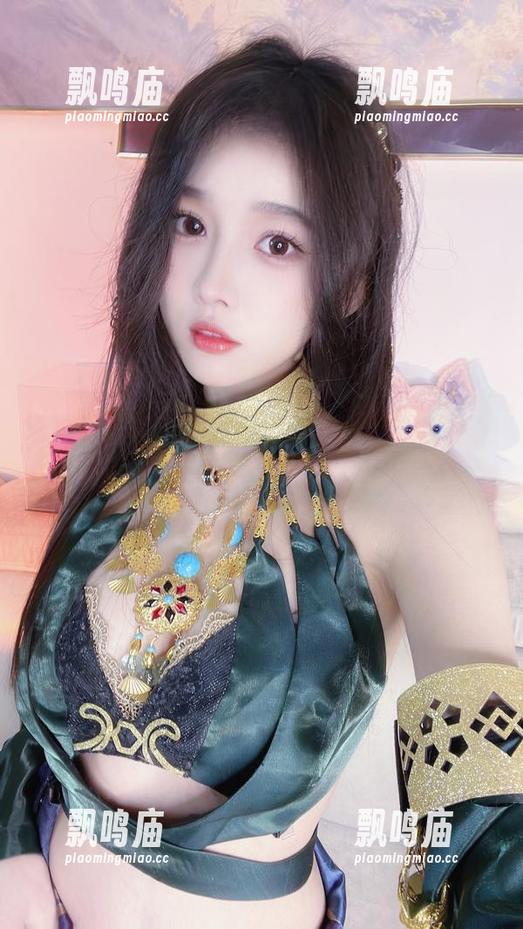 小小奶瓶儿的私拍大集合，白开水毛衣也是自带特效！