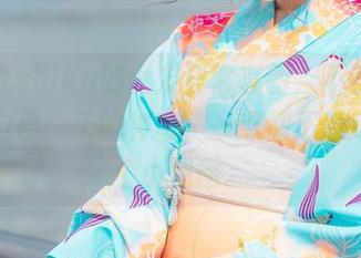 小鹿鹿shika的女友日常套图，不禁让我想起自己一天的神奇，一点都不想走出这个小圈圈。
