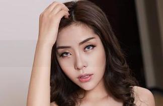 尤物馆 – 只因为护士的芬芳，孟狐狸FoxYini的福利图集，保证震撼。