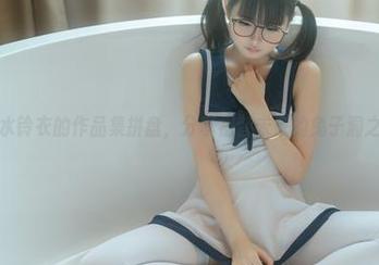 幼水铃衣的作品集拼盘，分享初音未来的兔子洞之旅