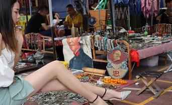 异思趣向 – 御姐双双的“花魁”日常：一边玩花一边发图包，免费啊免费！