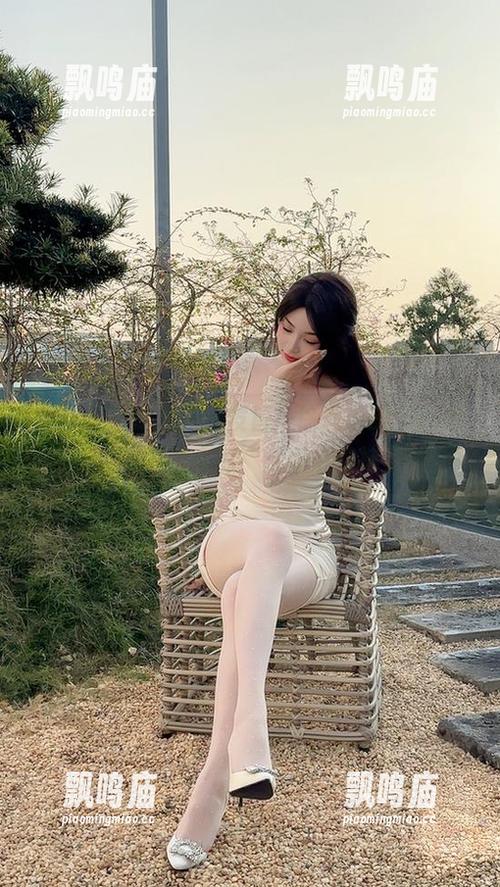 微密圈 - 原图限量发售！徐莉芝Booty教你如何在“兔女郎”造型中保持灵动。
