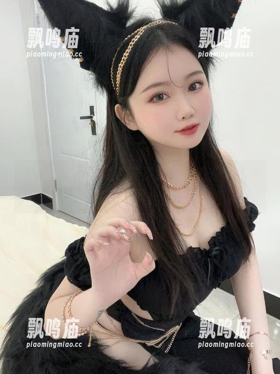 是依酱吖 偶遇是依酱吖的毛衣资源,果然是个意外之喜。