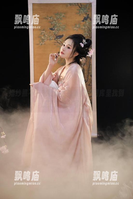 桃暖酱 婚纱照不一定要乖,桃暖酱的图库里找到蹊跷灵魂的写真!