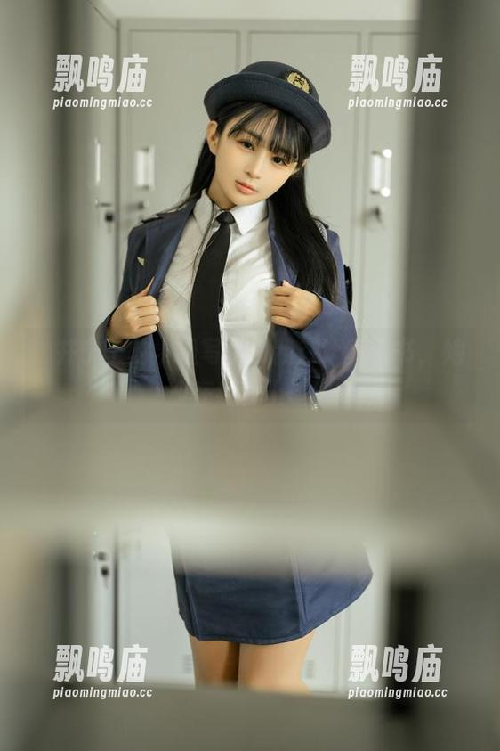 桜井宁宁 桜井宁宁的学姐写真:我在认真看书,她却在给我上课!