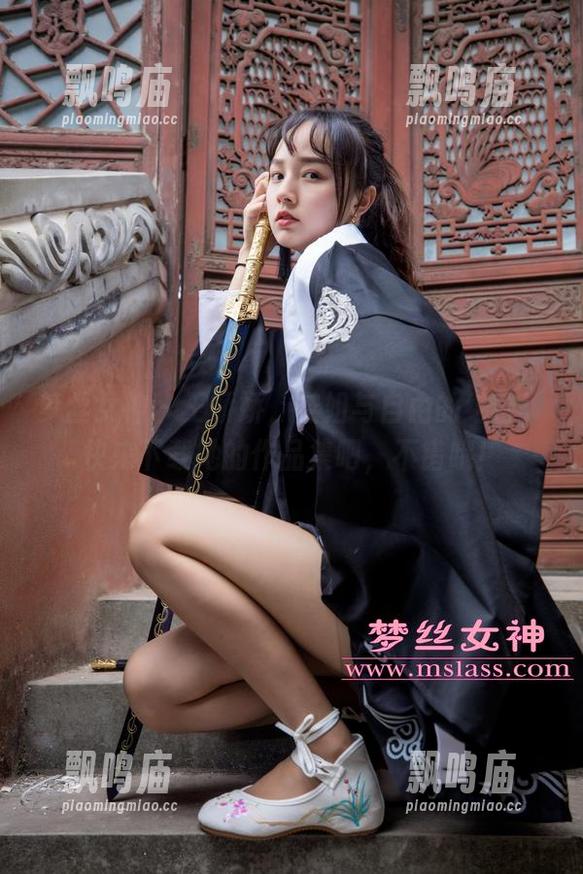 梦丝女神 - 王娇娇，空姐与自由的结合，快来下载她的作品集吧，不错哦！