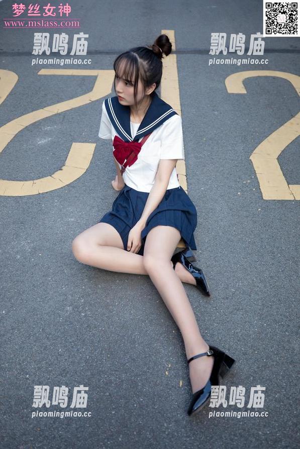 梦丝女神-花月舞 梦丝女神 - 目不转睛,花月舞的白丝宛如舞动的风