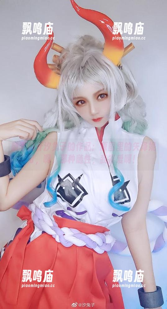 汐兔子 随手翻开汐兔子的作品:原图里的矢泽妮可,啊,那种随性,我喜爱啊!
