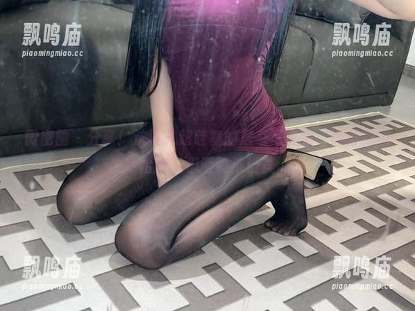 沈汝凡超哇塞 微密圈 - 分享!沈汝凡超哇塞的居家写真集,懒得把家收拾好,但画面依旧美。