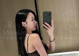 微密圈 – 学姐与牛奶里的果汁，原图里藏着无数小淘气