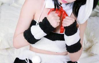 在白易子教主这套VOCALOID原图前，随便一张心脏都快受不了！