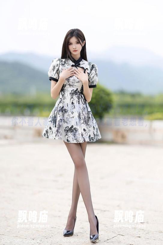 秀人网 - Carol周妍希的女友高清图册，你不看人家可不介意，但我看着老想着，唉......