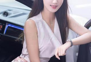 秀人网 – 从比基尼到浪花，sophie余冰的作品集全看这里