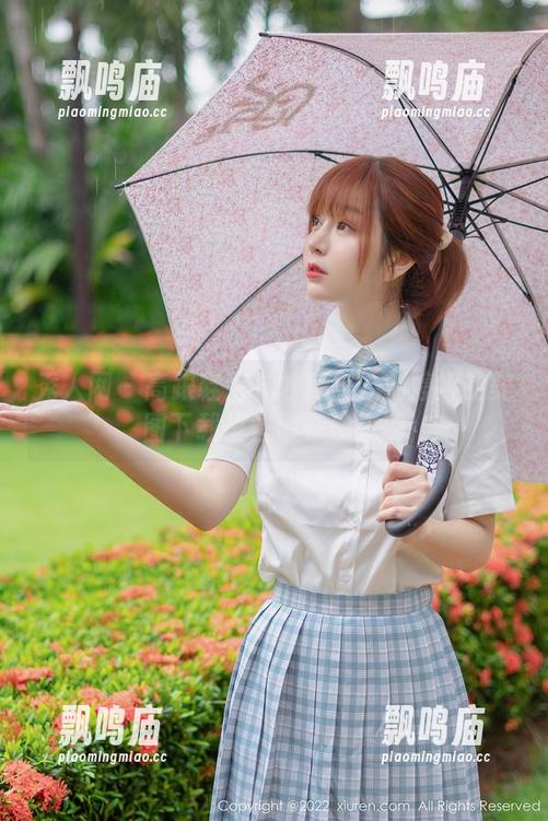 秀人网-刘婷婷 秀人网 - 高跟鞋怎样才算美?刘婷婷的美图下载里答案等你发现