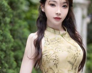 秀人网 – 小泡芙winna带来的万圣节图包：这次的“巫婆”造型太辣，鬼都想上头条了！